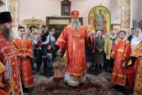 В четверг Светлой седмицы митрополит Артемий совершил Литургию в храме Георгия Победоносца в селе Сосновка