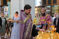 При храме Успения Божией Матери состоялась ярмарка меда