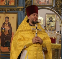 Митрополит Артемий поздравил настоятеля Покровского храма с сорокалетием