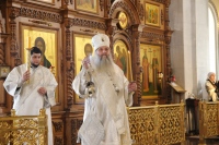 В Крещенский сочельник митрополит Артемий совершил Литургию и Великое освящение воды в кафедральном соборе