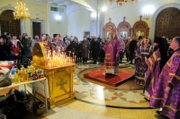 В Родительскую субботу 4-й седмицы Великого поста митрополит Артемий возглавил богослужение в кафедральном соборе Хабаровска