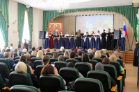Владыка Артемий посетил торжественный вечер, посвященный Женам-Мироносицам