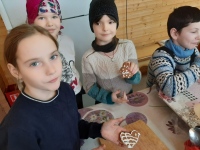 Рождественские пряники для подопечных Дома инвалидов испекли ученики воскресной школы