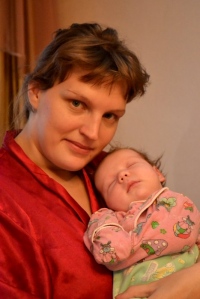 В мир из «Теплого дома»: трое малышей родилось благодаря епархиальному центру