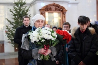 Духовенство и прихожане хабаровских храмов поздравили правящего архиерея с праздником Рождества