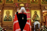 В среду Светлой седмицы правящий архиерей совершил Божественную литургию в храме святого преподобного Серафима Саровского