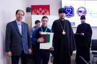 Митрополит Владимир принял участие в награждении ветеранов и будущих звезд русского хоккея в Дальневосточной академии физической культуры
