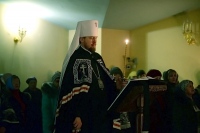 В среду первой седмицы Великого поста митрополит Владимир совершил великое повечерие с чтением Великого покаянного канона преподобного Андрея Критского в храме святого преподобного Серафима Саровского