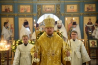 В день памяти святого апостола и евангелиста Иоанна Богослова митрополит Владимир совершил Божественную литургию в храме Покрова Пресвятой Богородицы