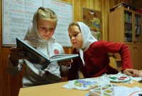 Увлечь детей Евангелием и рассказать о любимой книге можно на выставке в Христорождественском соборе