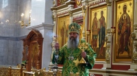 В праздник Святой Троицы митрополит Артемий совершил Божественную литургию в Спасо-Преображенском кафедральном соборе