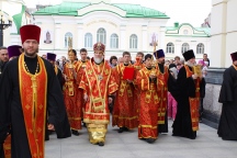 Молитвенное стояние в защиту веры. Спасо-Преображенский кафедральный собор г. Хабаровска. 22 апреля 2012г.