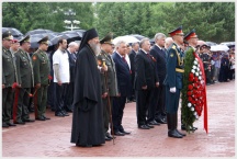 Возложение венков к мемориалу Славы, город Хабаровск (22 июня 2010 года)