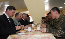 Власти и духовенство