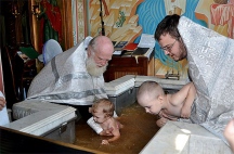 Таинство крещения в эвакуации. 7 сентября 2013 года.