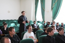 Встреча  студентов Хабаровской духовной семинарии с сотрудником Синодального информационного отдела Денисом Маханько. 12 сентября 2011г.