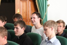Встреча  студентов Хабаровской духовной семинарии с сотрудником Синодального информационного отдела Денисом Маханько. 12 сентября 2011г.