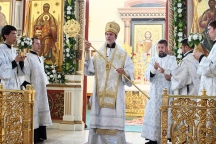 Хиротония в иереи диакона Владимира Зубкова и в диаконы Николая Столбикова. Праздник Преображения Господня, Спасо-Преображенский кафедральный собор. 19 августа 2014 года