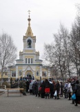 Пояс Пресвятой Богородицы в Покровском храме. г. Уссурийск. 1 ноября 2011 года.