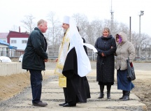 В поселкеПереяславка  совершен чин закладки  нового  храма в честь иконы Божией Матери «Споручница грешных». 12 ноября 2011г.