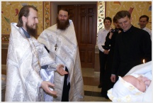 Первое Крещение в храме семинарии (4 апреля 2009 года)