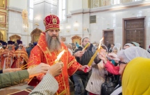 Встреча Благодатного огня в аэропорту и в Спасо-Преображенском соборе 30 апреля 2019 г.