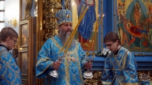 Божественная литургия в Градо-Хабаровском соборе Успения Божией Матери  28 августа 2020 г.