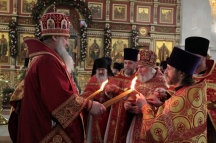 Встреча Благодатного огня в Спасо-Преображенском кафедральном соборе 22 апреля 2025 г.